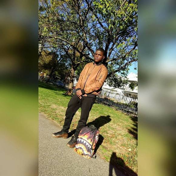 Meet your Posher, Jonathan - Picture 1 of 1