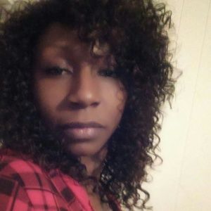 Meet your Posher, Lavett