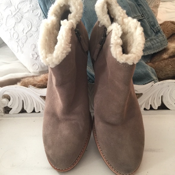 Cole Haan waterproof boots - Picture 1 of 2