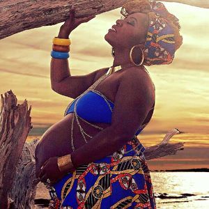 Meet your Posher, Regina