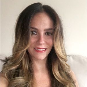 Meet your Posher, Dana
