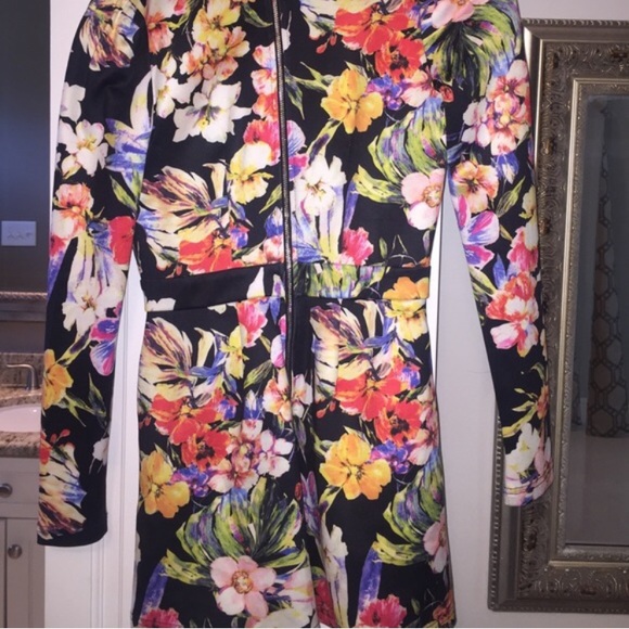 Tropical romper - Picture 3 of 3