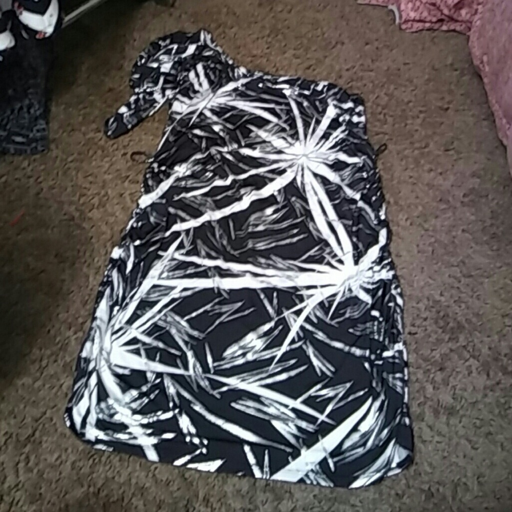 One shoulder dress