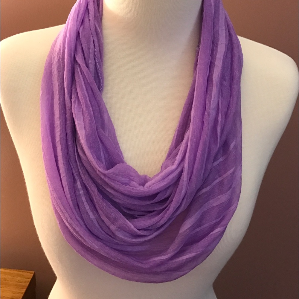 New pretty purple striped infinity scarf