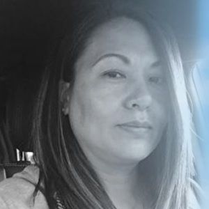 Meet your Posher, Emi