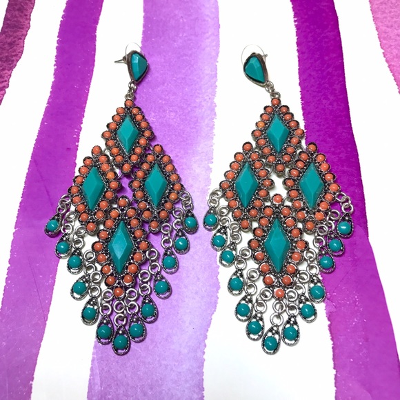 💎NWOT Beautiful Earrings ✨ - Picture 2 of 4