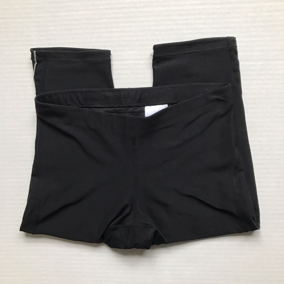 Nike dri-fit black workout exercise capri crops - Picture 2 of 4