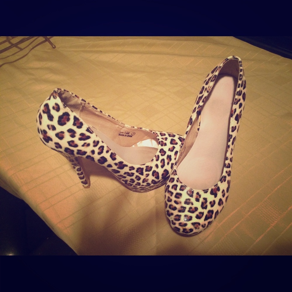 Leopard heels