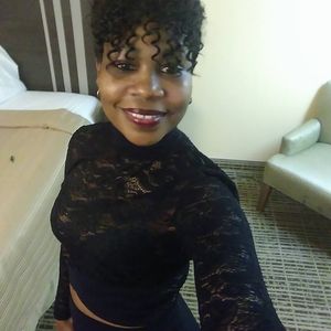 Meet your Posher, Tonya