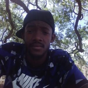 Meet your Posher, Dee