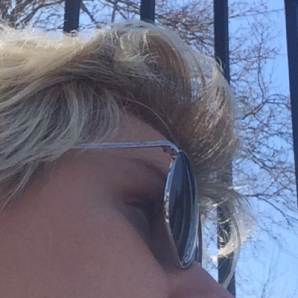 Meet your Posher, Magda