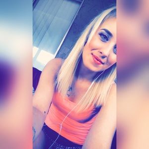 Meet your Posher, Justine