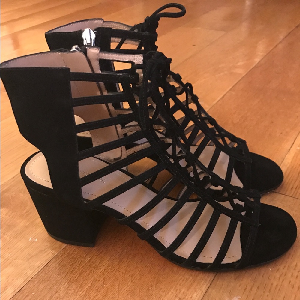 Pour la Victoire cage sandal