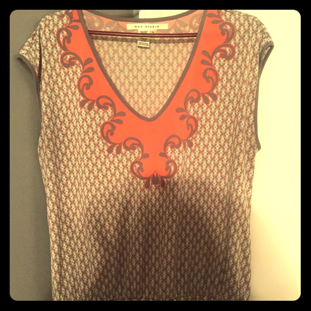 Max Studio Blouse. Size: L