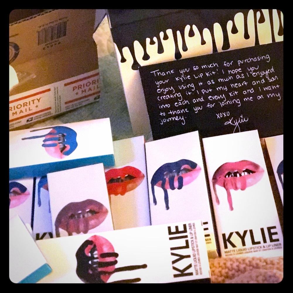 Kylie Matte Lip Kit💋