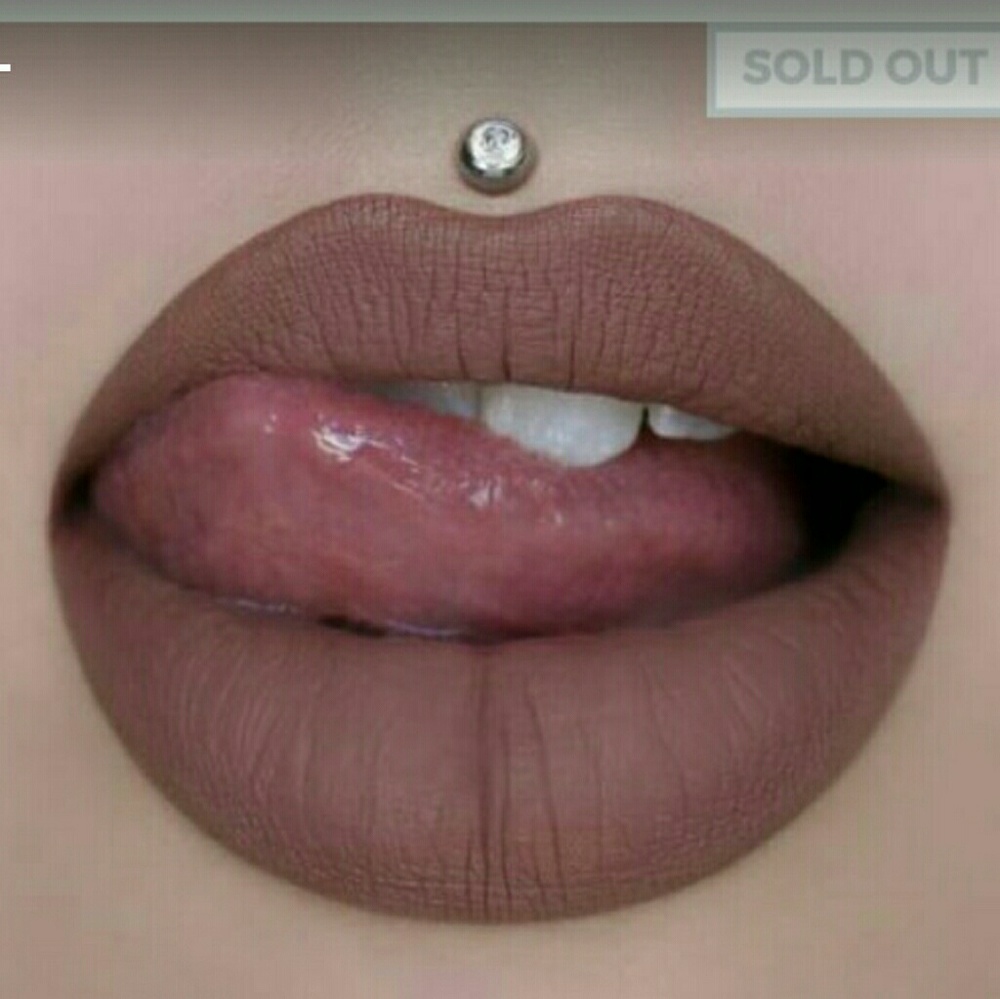 *SOLD*Jeffree Star Velour Liquid Lipstick in Daddy