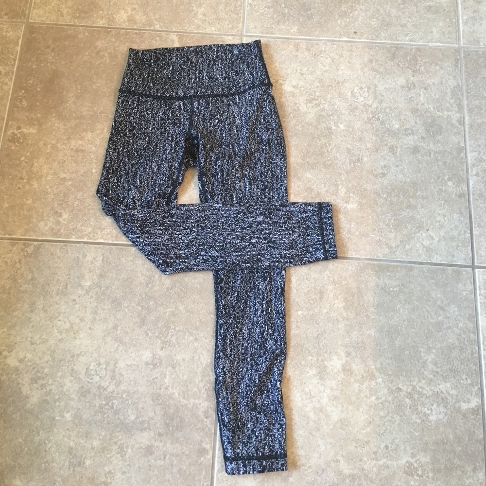 Lululemon "high times" legging, size 4