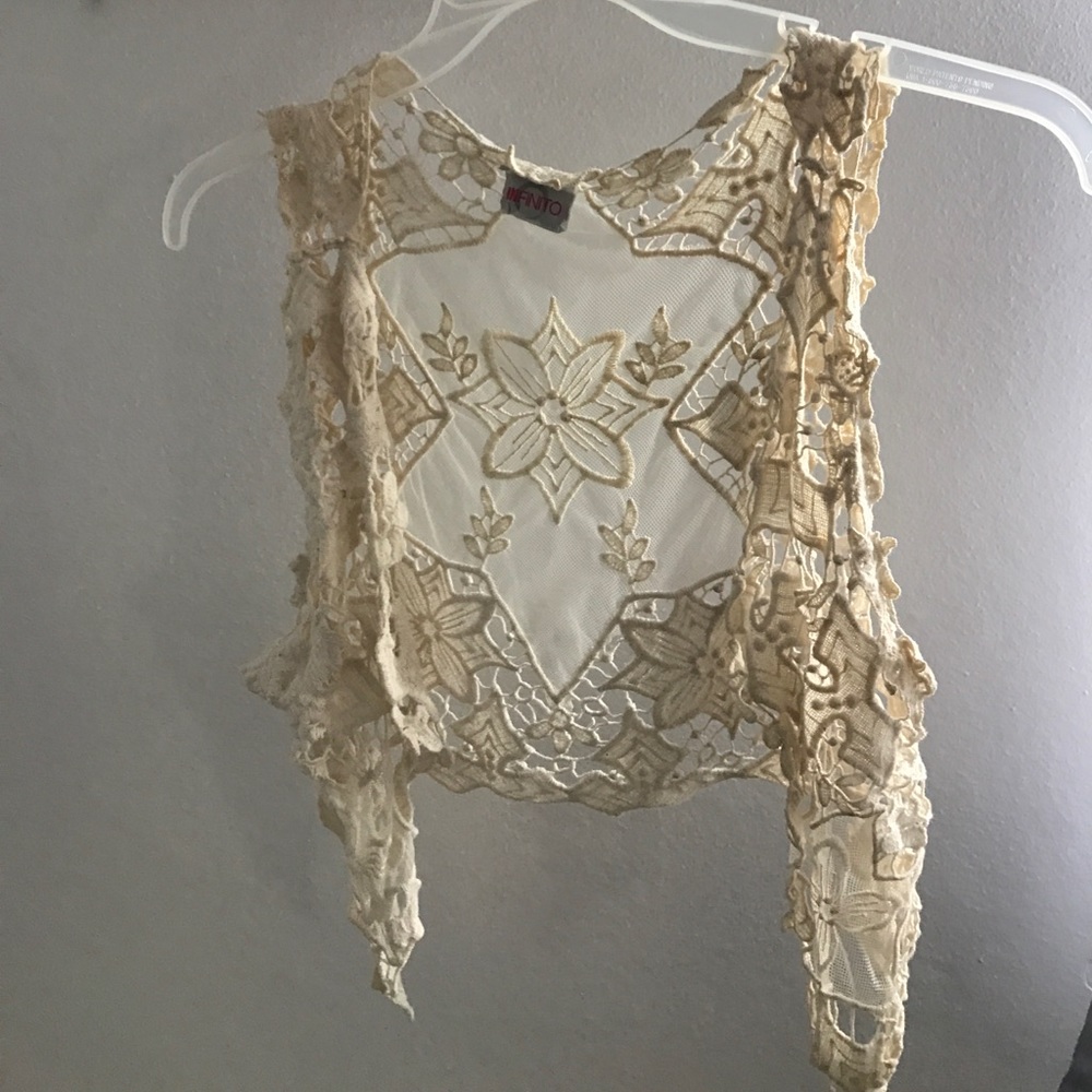 Crochet vest🌼