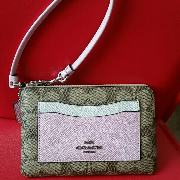 Coach corner zip wristlet, NWOT - Picture 6 of 6