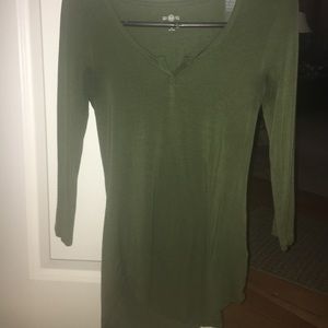 Olive green 1/2 sleeve shirt
