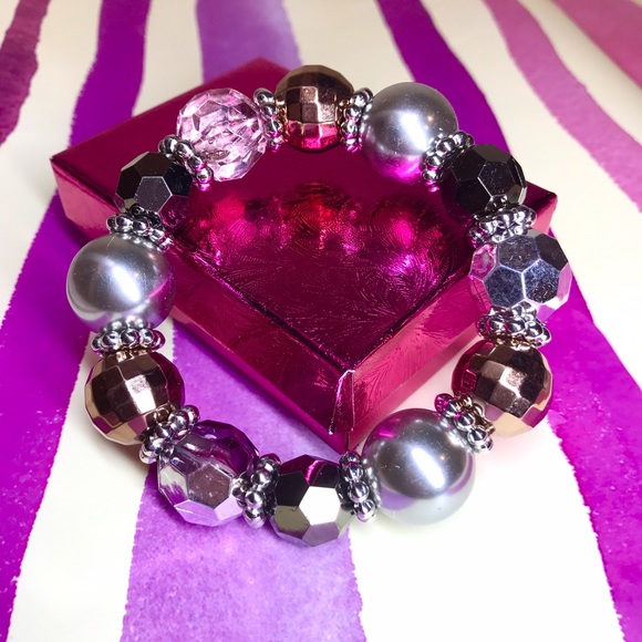 ✨Nice Bracelet✨ - Picture 1 of 3