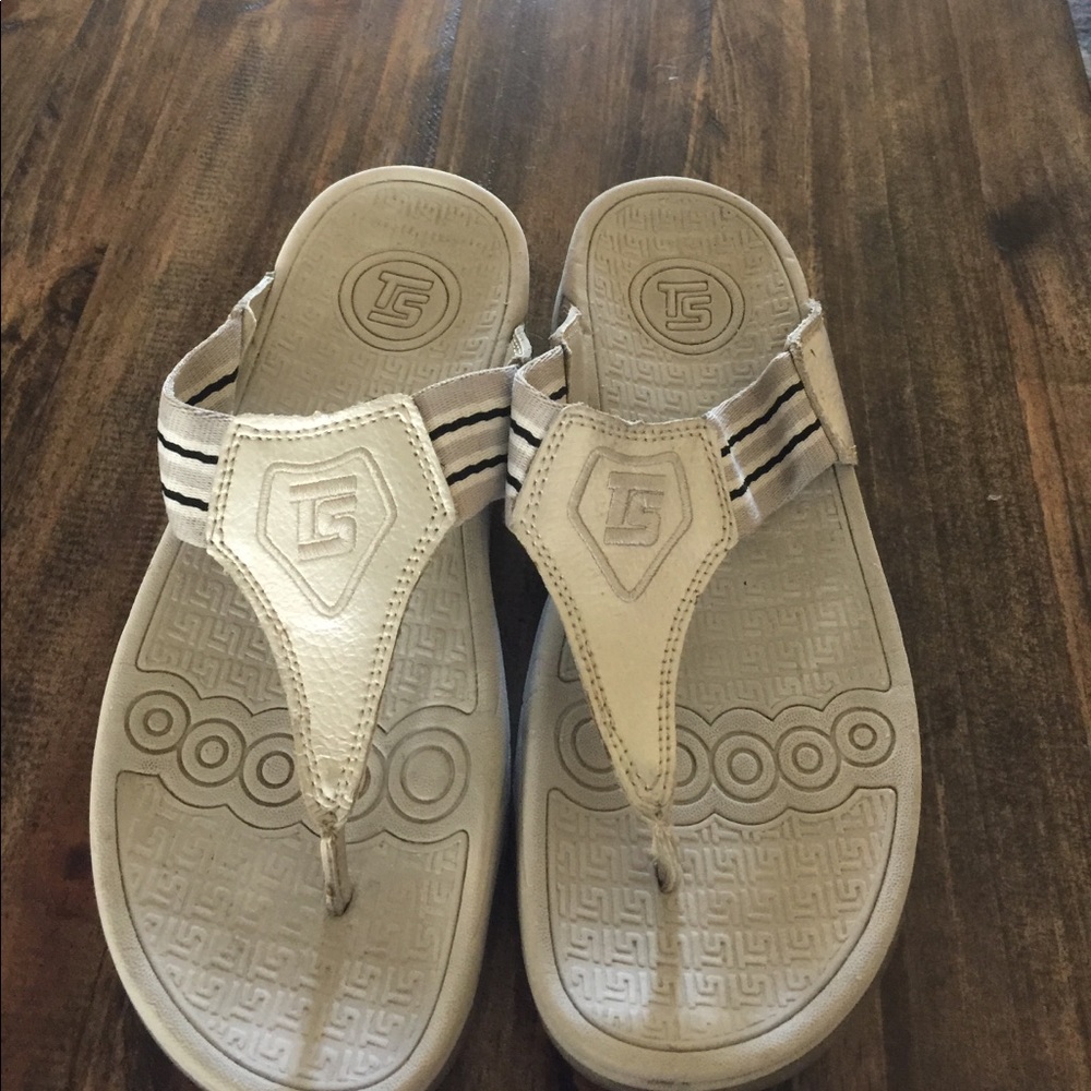 Women's Thera Shoe sport flip flops