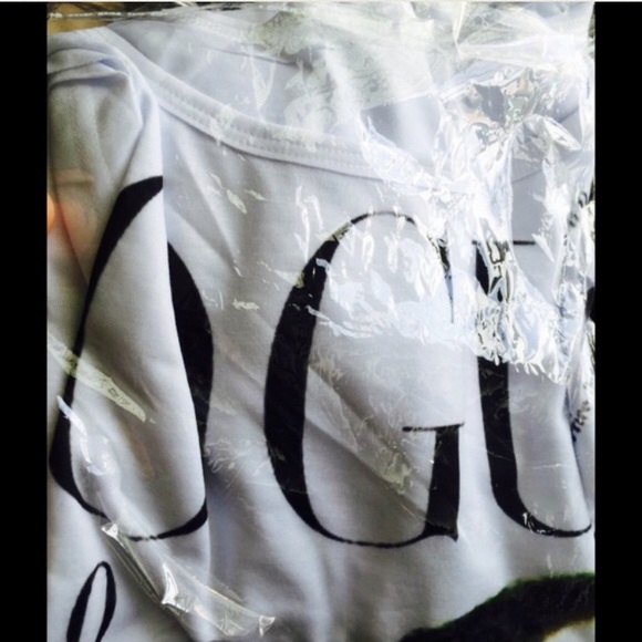 1950's Vintage Vogue Inspired  Red Lip T-shirt - Picture 4 of 4