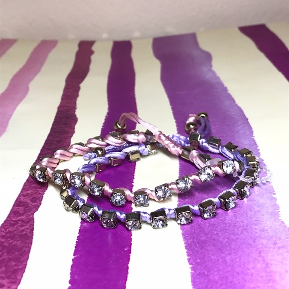 🎁Bundle of 3 bracelets🎀 - Picture 5 of 8