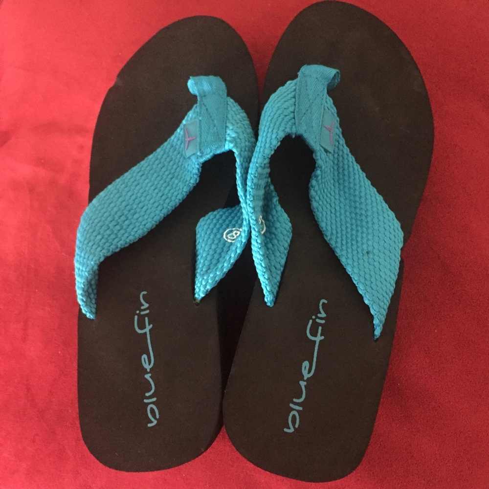 Wedge flip flops! Aqua and black. Size 8