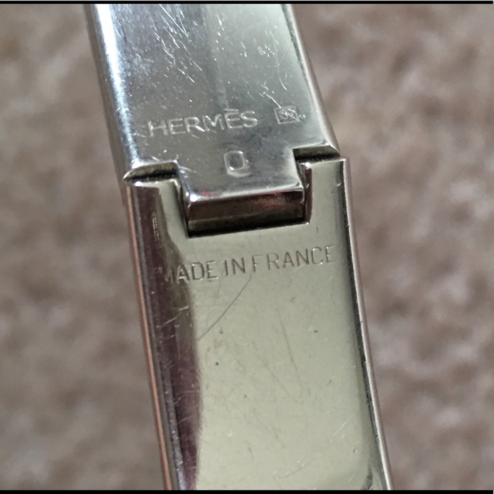 100 % Authentic Hermes Clic Clac Bracelet PM - Picture 7 of 8