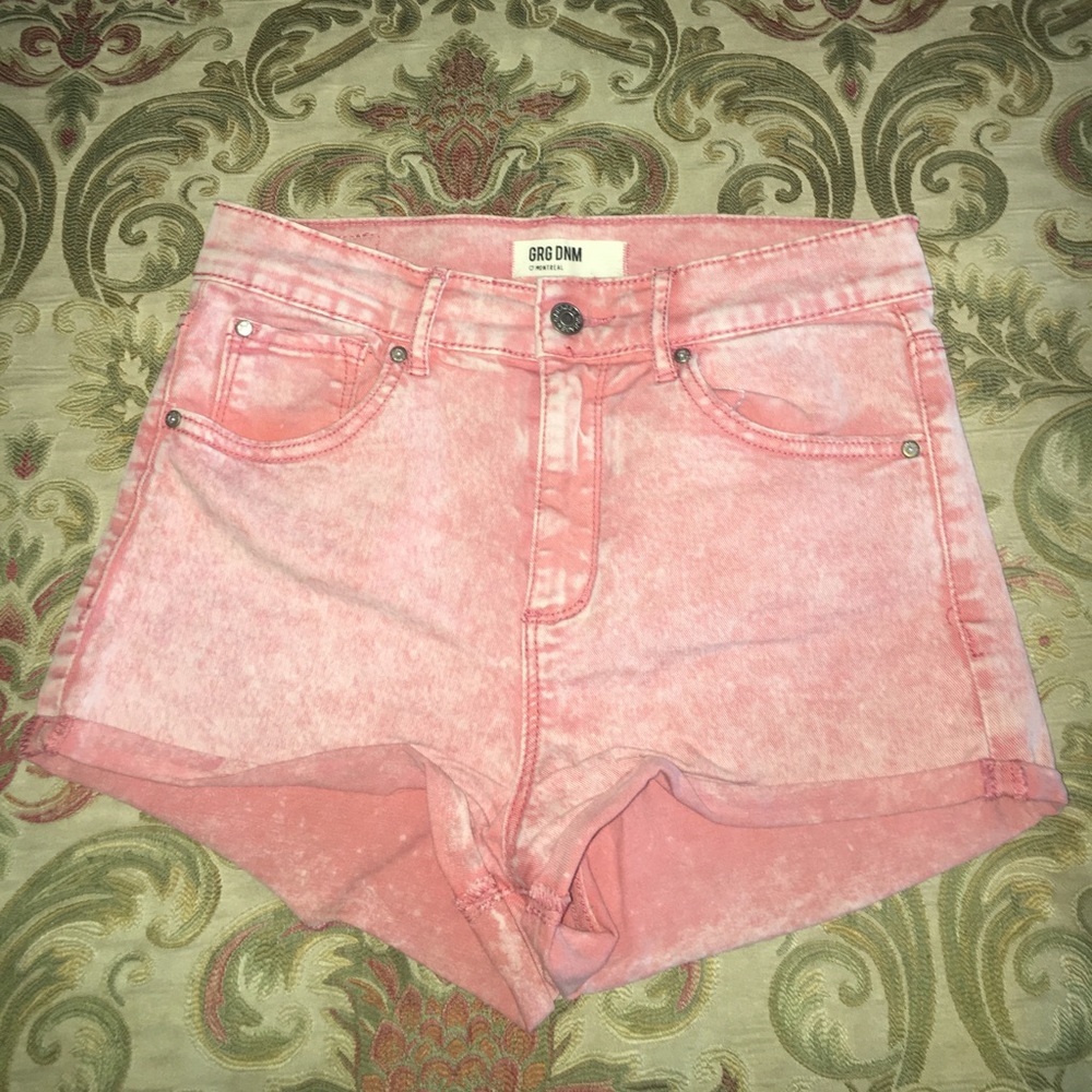 Garage: High waisted denim shorts (SIZE 7, NOT 6)