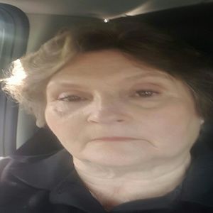 Meet your Posher, Gloria