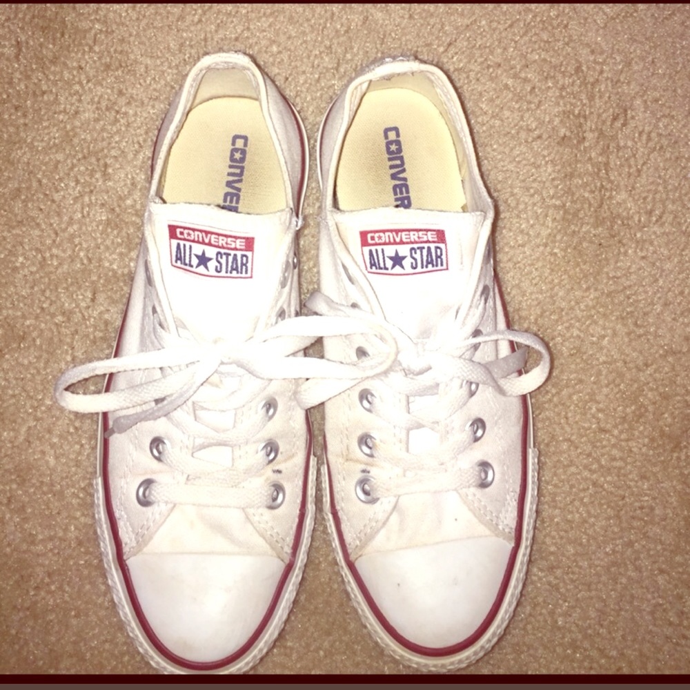 Size 8 White Converse!
