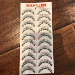 Style #7 false lashes