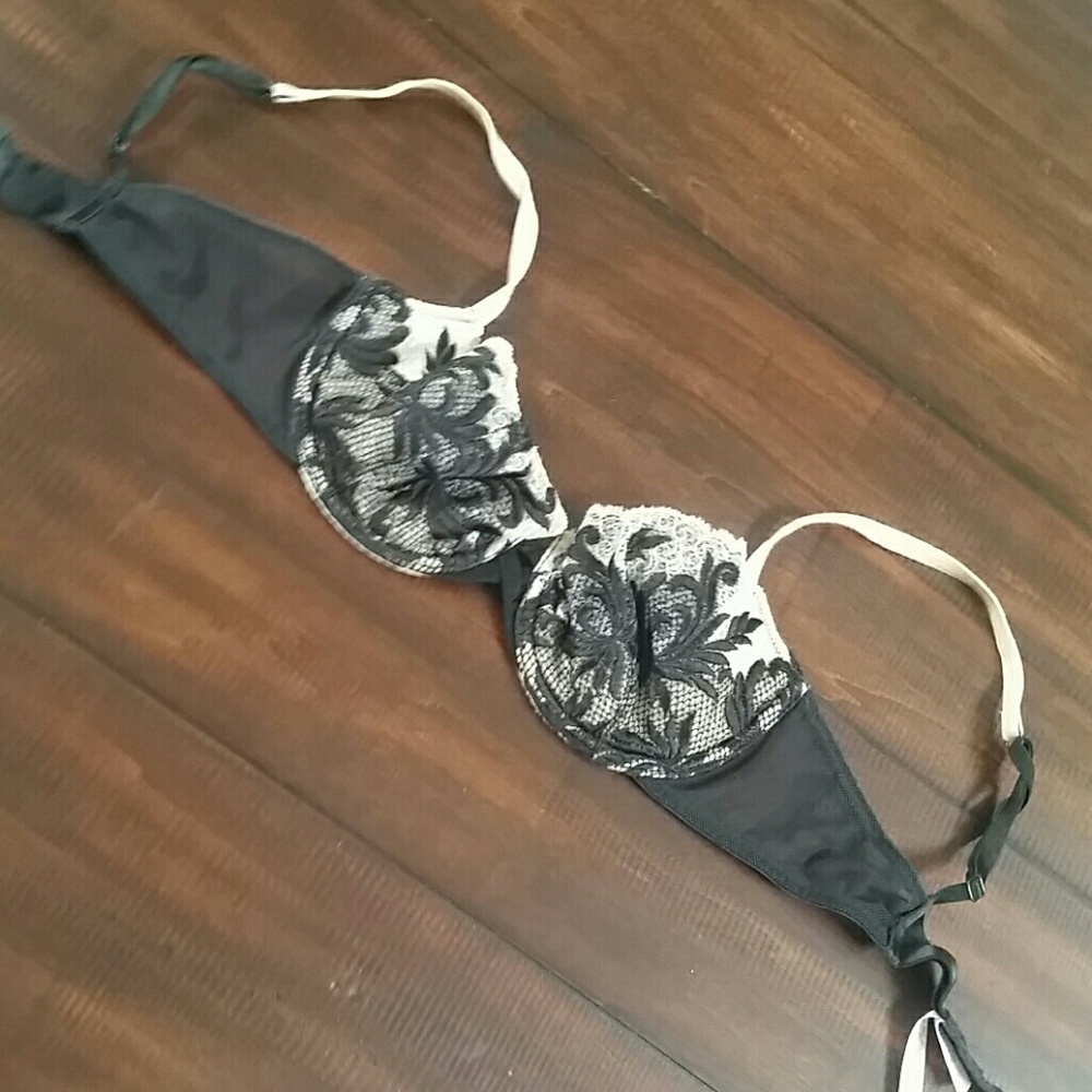Victoria's Secret bra