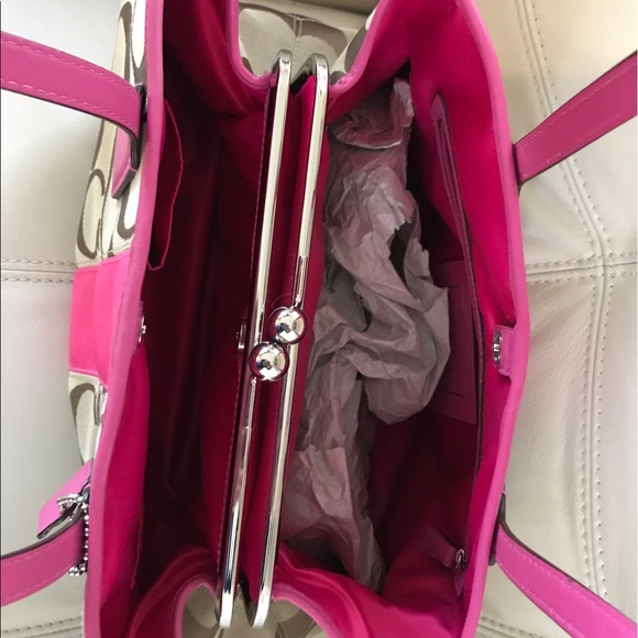 Coach - Picture 2 of 2