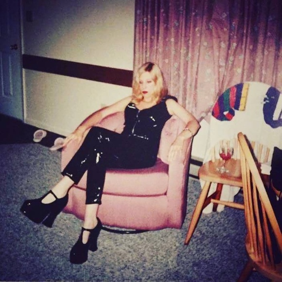 Meet your Posher, Donna - Picture 7 of 13