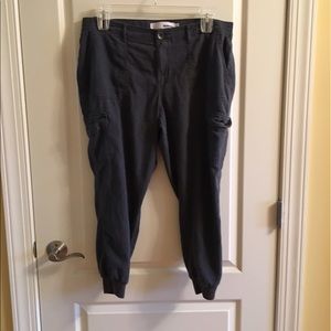 Linen Blend Skinny Leg Cargo Pants