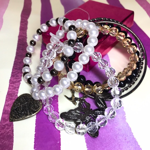 ✨Cute Set of Bracelets🌸 - Picture 3 of 7