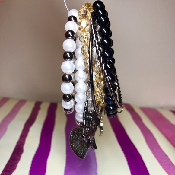 ✨Cute Set of Bracelets🌸 - Picture 7 of 7