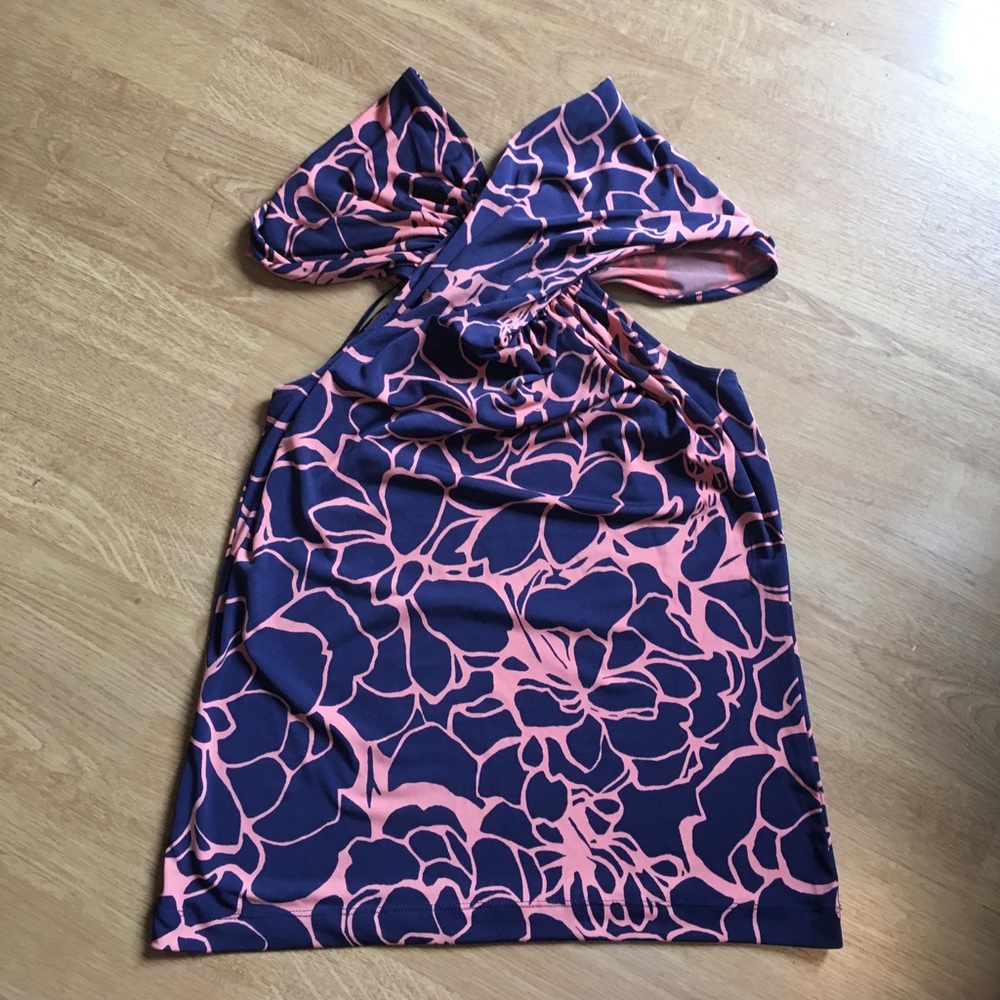 The Limited navy&salmon top w cross cross neck