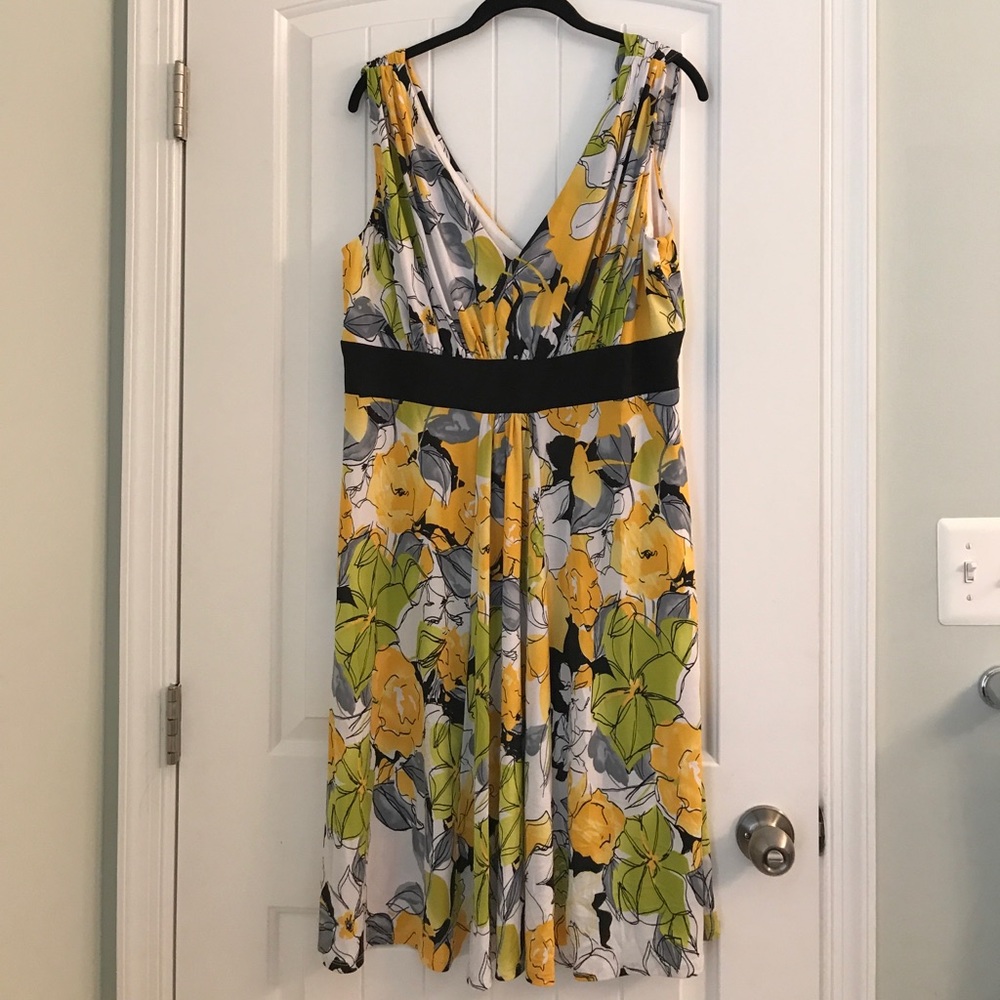 Beautiful flowy dress