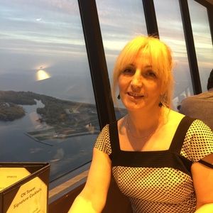 Meet your Posher, Nina