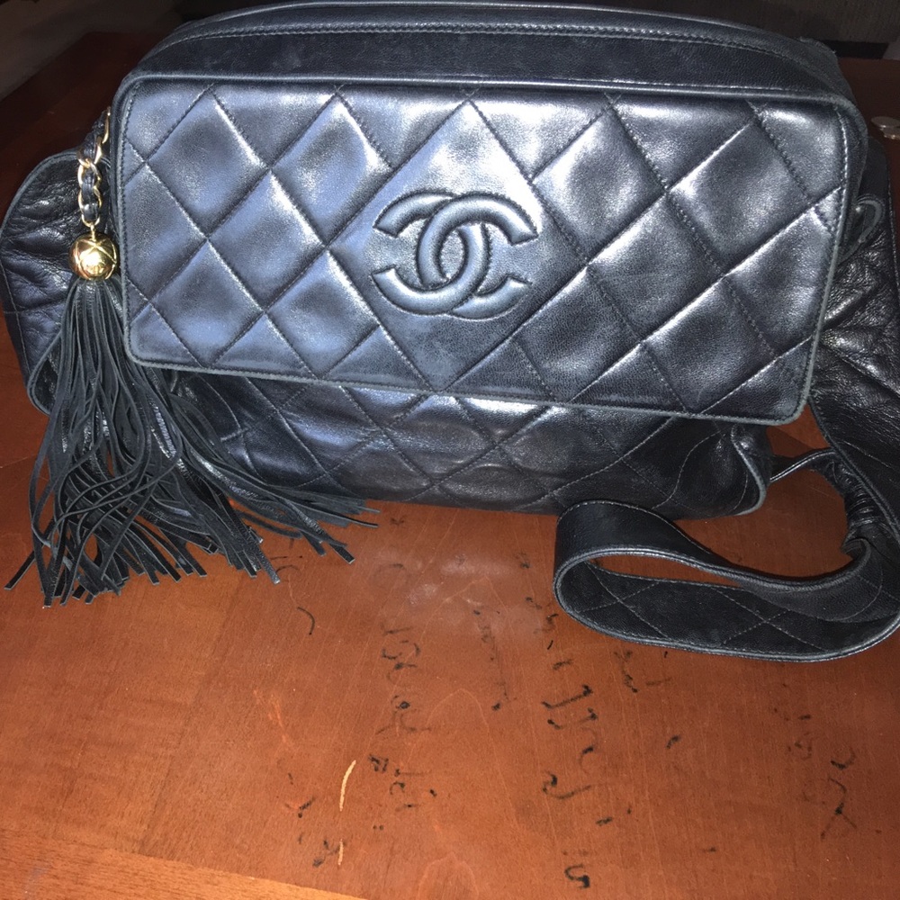 💕Authentic Chanel Crossbody 💕