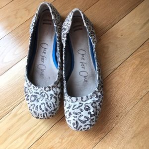 Toms size 9 ballet flats