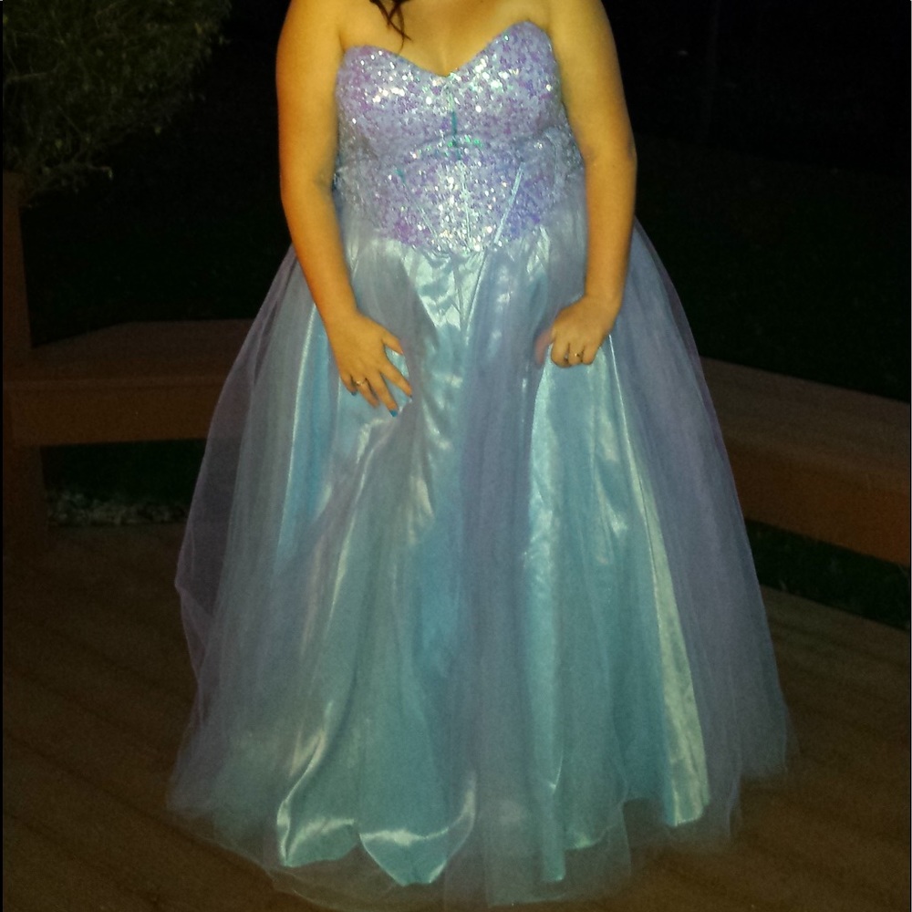 Prom dress