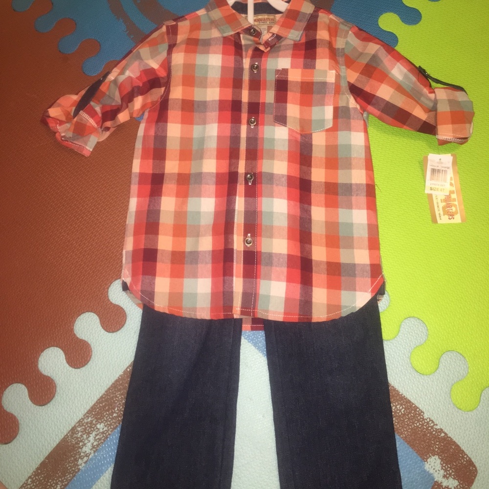NWT 4t Kids Headquarters outfit.