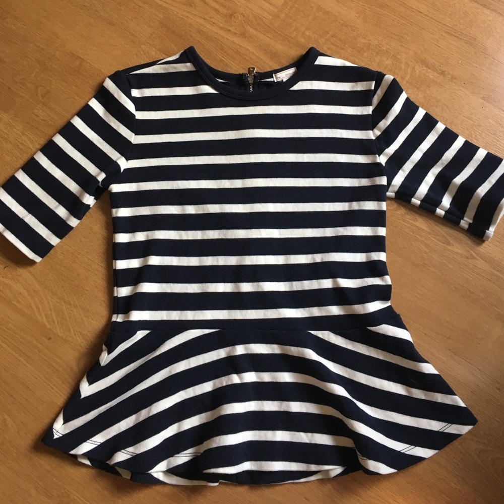 GAP cotton 3/4 sleeve peplum top