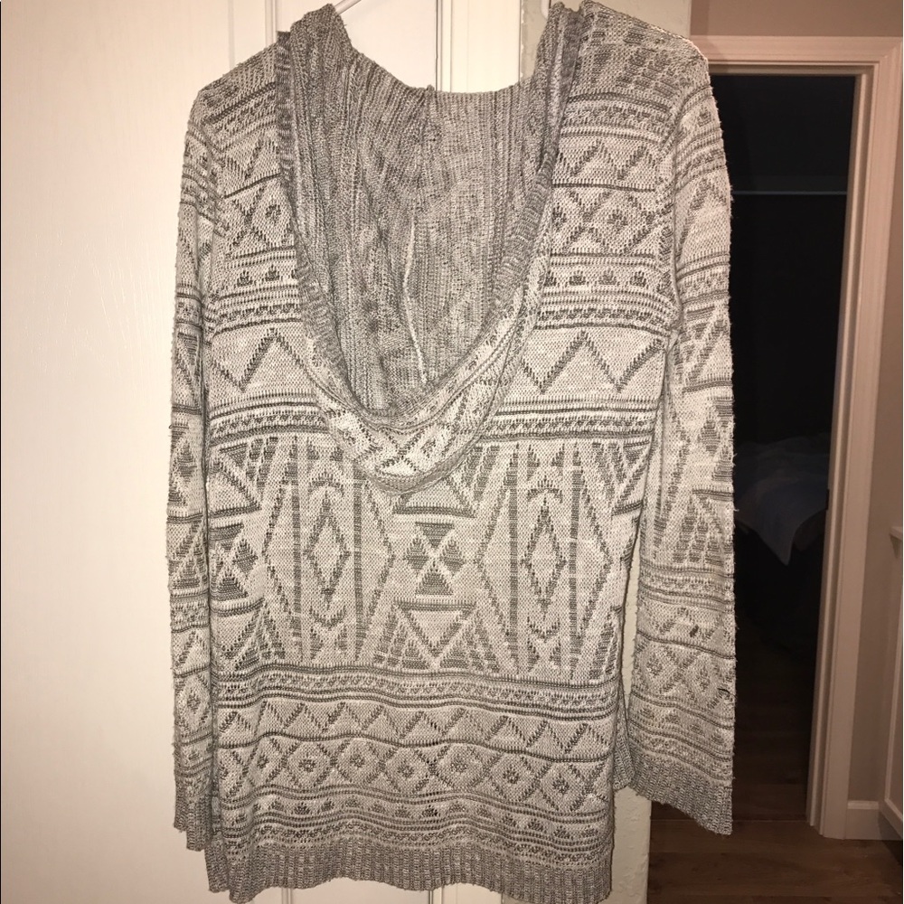 Long sleeve cardigan with a hood