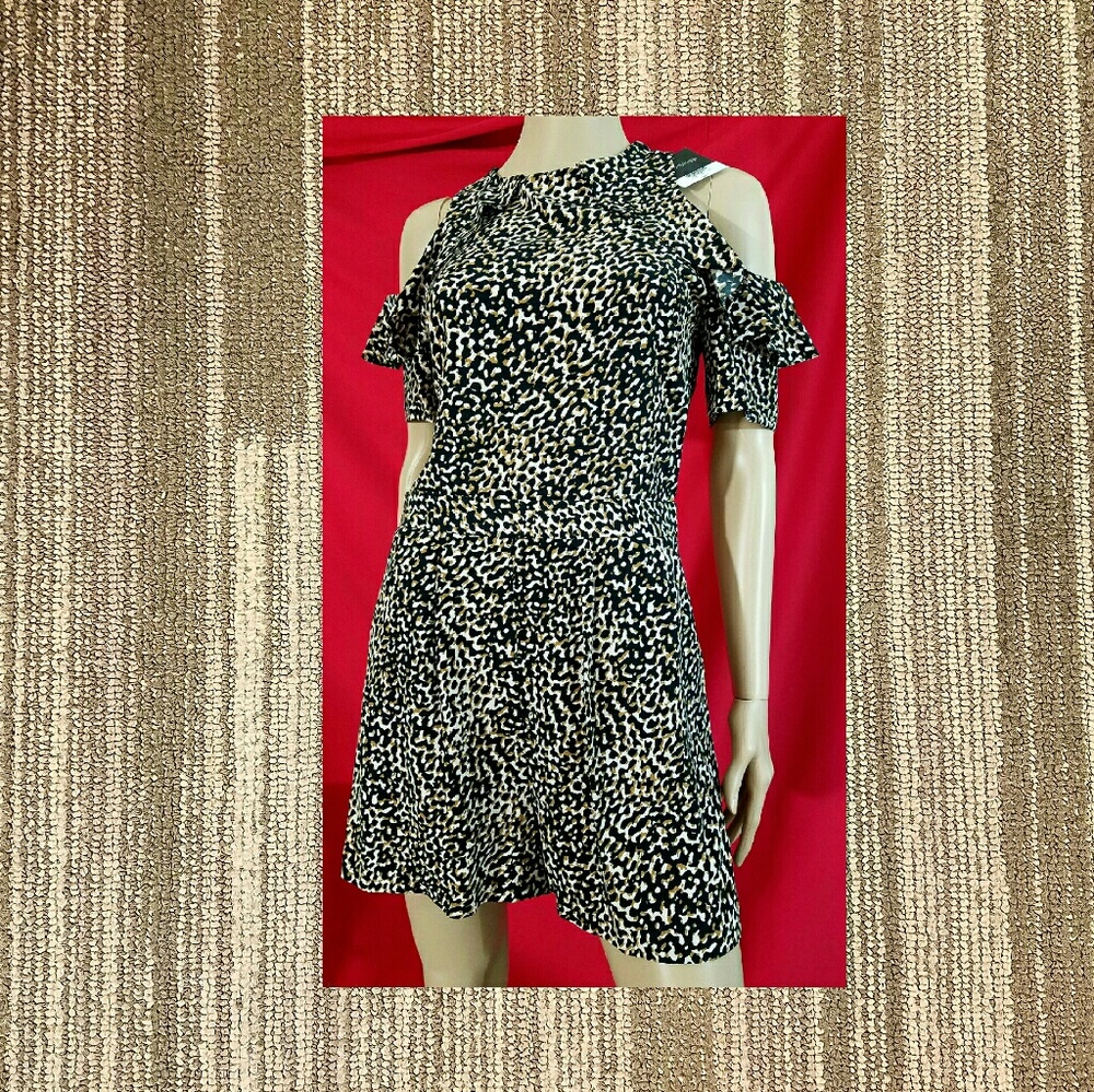 NWT Topshop  Leopard print romper sz 6 fits (2-4).